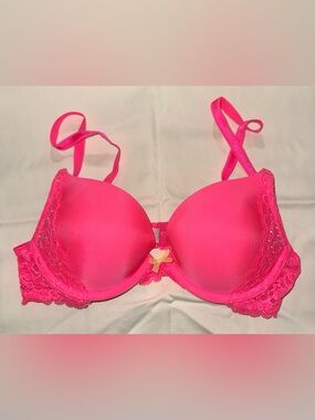 Victoria's Secret Dream Angels Push-Up Bra in a vibrant neon hot pink